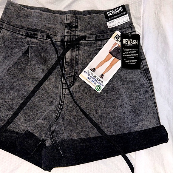 REWASH Shorts - Picture 2 of 4